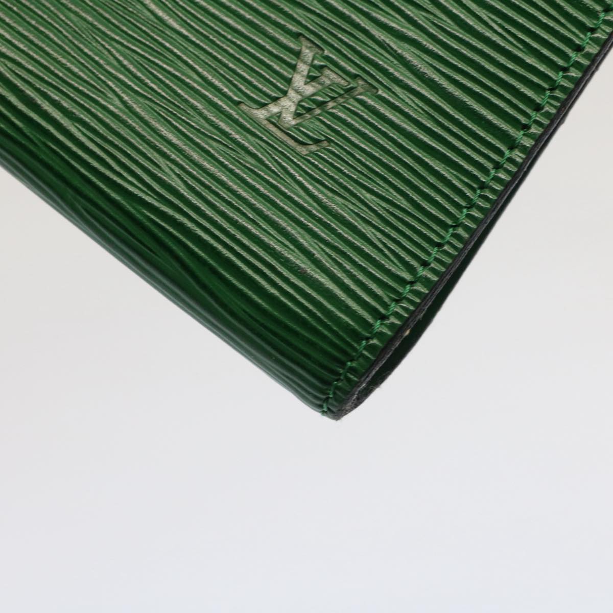 LOUIS VUITTON Epi Pochette Accessoires Pouch Green M52984  52607