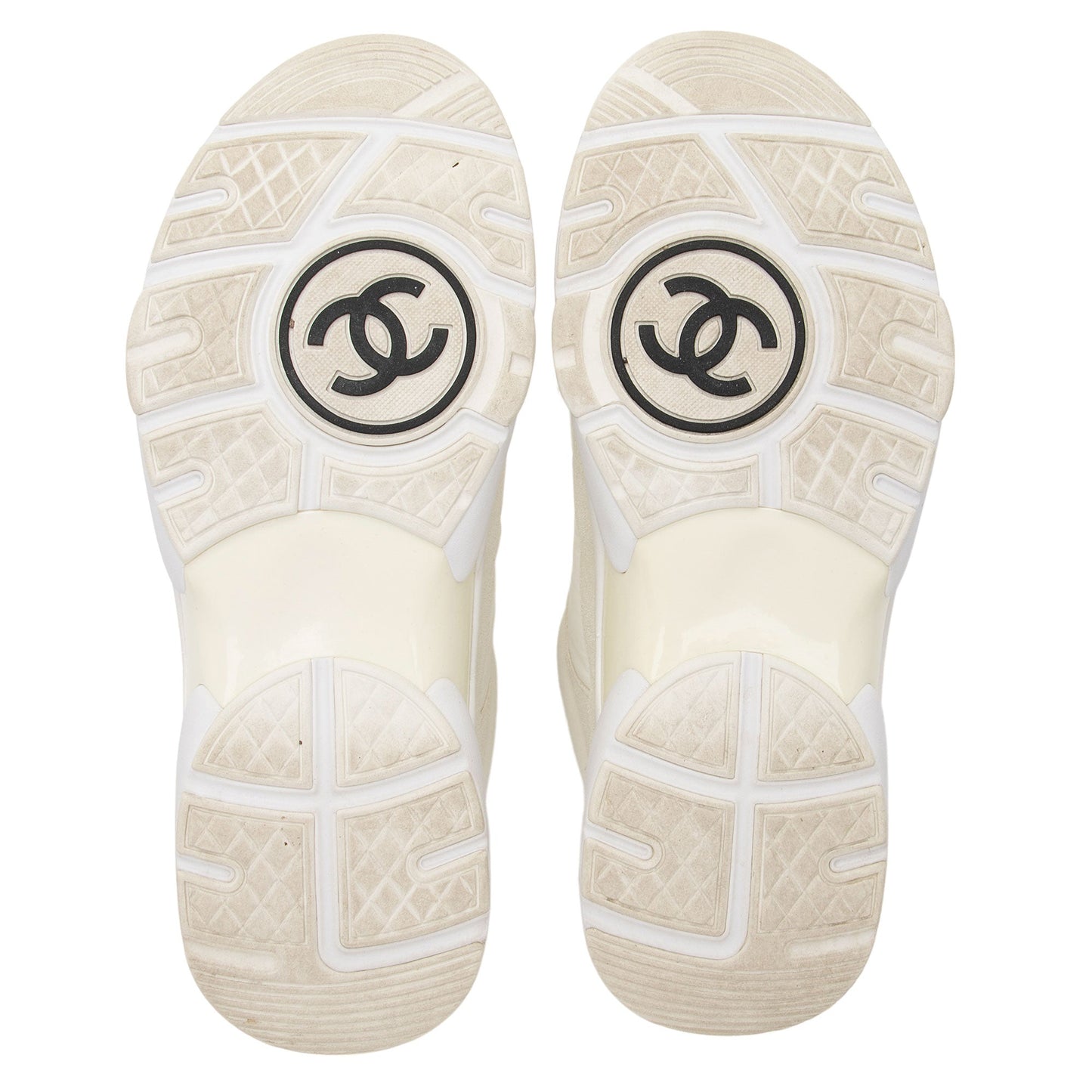 Chanel Suede Calfskin CC Sneakers - Size 7.5 / 37.5 (nLOm4F)