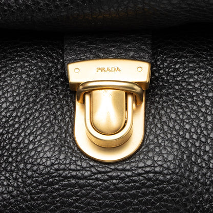 Prada Vitello Daino Side Pocket Flap Bag aKkOkE