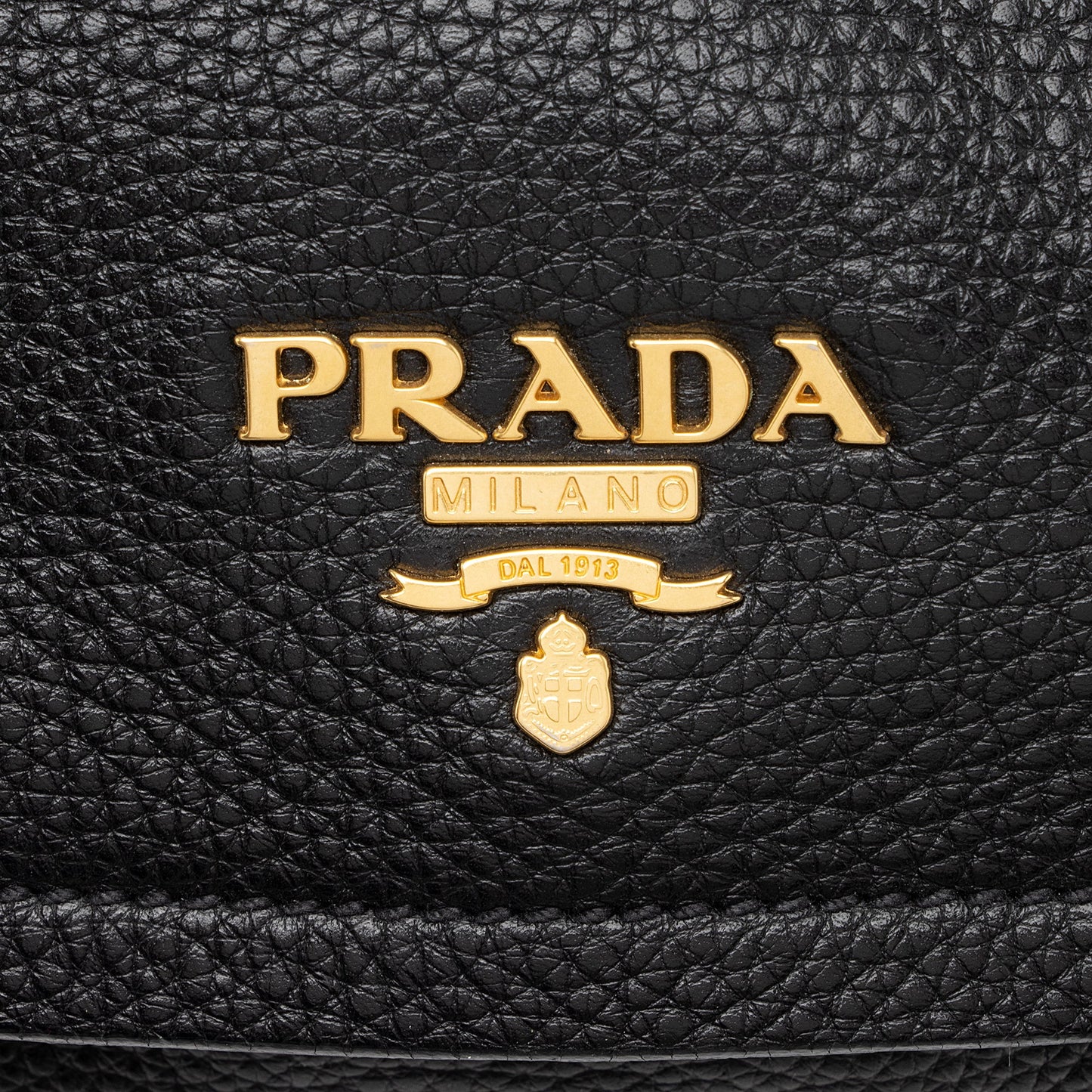 Prada Vitello Daino Side Pocket Flap Bag aKkOkE