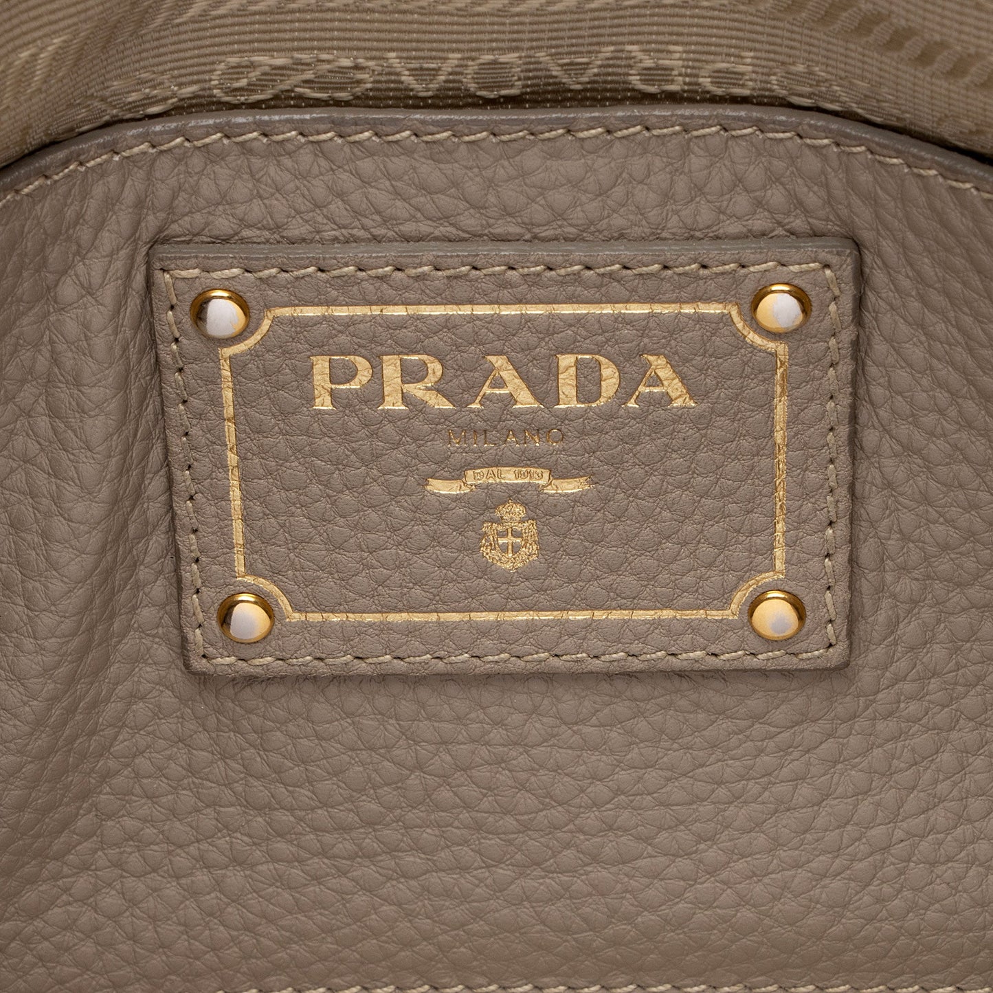 Prada Vitello Daino Tote OaeyYr