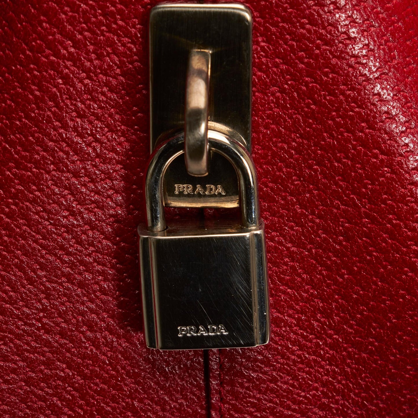 Prada Vitello Leather Handbag PpWnwM