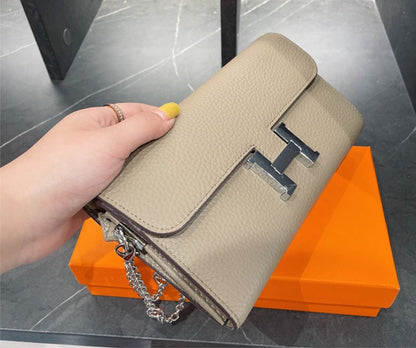 Woman new Hermes shoulder bag