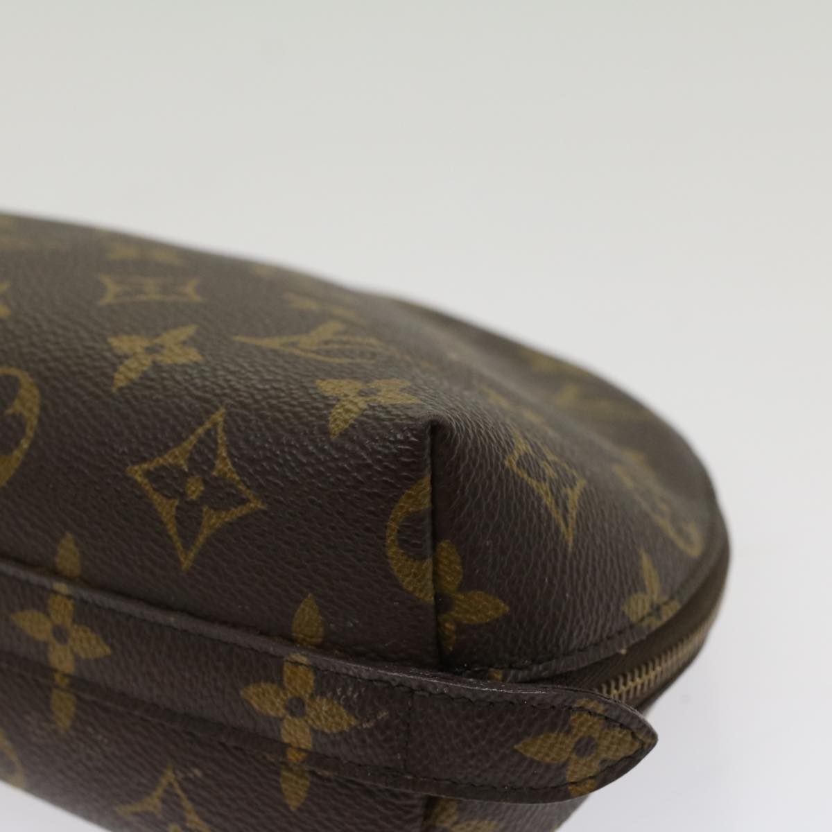 LOUIS VUITTON Monogram Trousse Demi Ronde Cosmetic Pouch M47520  ki3334